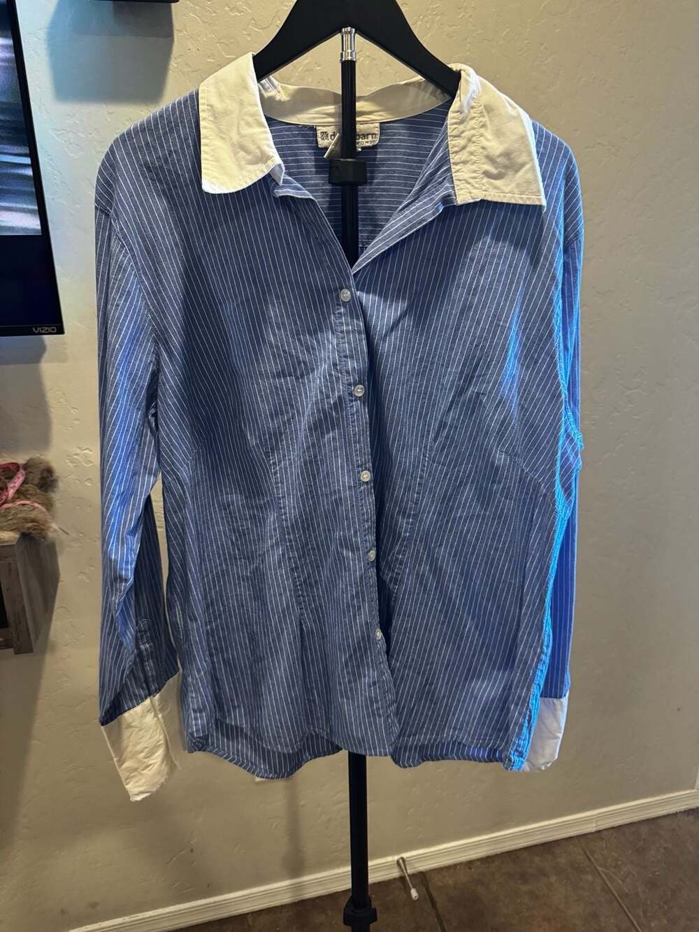Dressbarn Blue Striped Button-Up Shirt with White Collar and Cuffs Size 18/20W